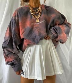 sweatshirt and tenis skirt outfit