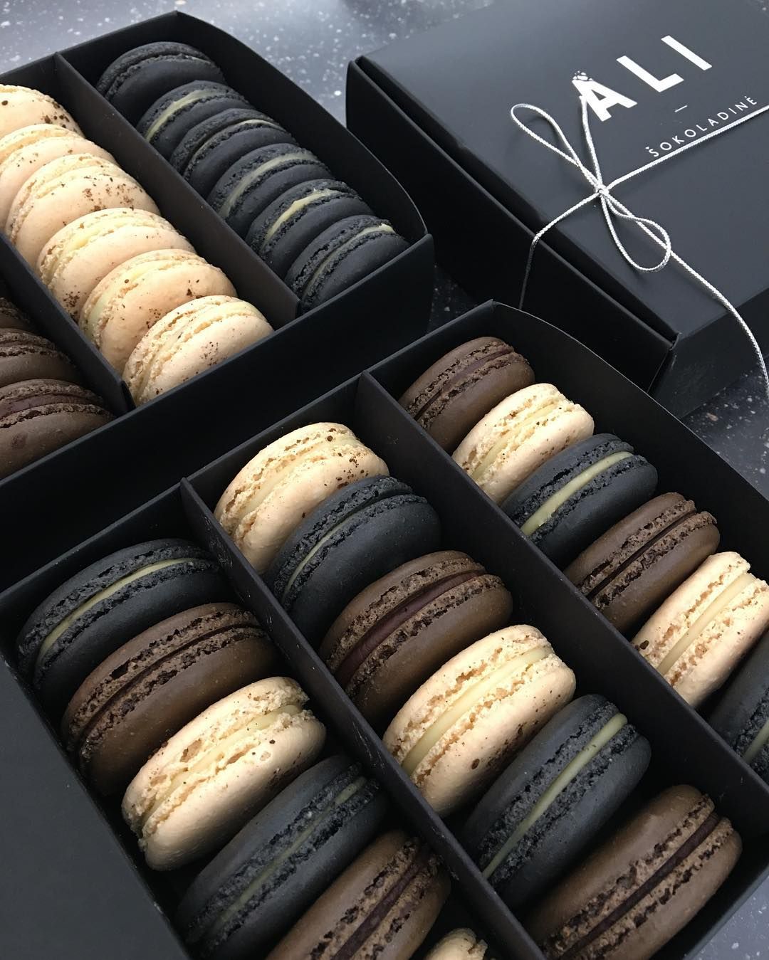 blackmacaroons